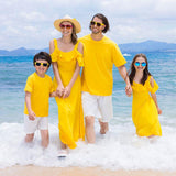 Family Matching Dresses and T-Shirts: Show Your Family Spirit-Family Matching-dresslikemommy.com