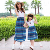 Short-Sleeve Mother and Daughter Beach Dress - dresslikemommy.com